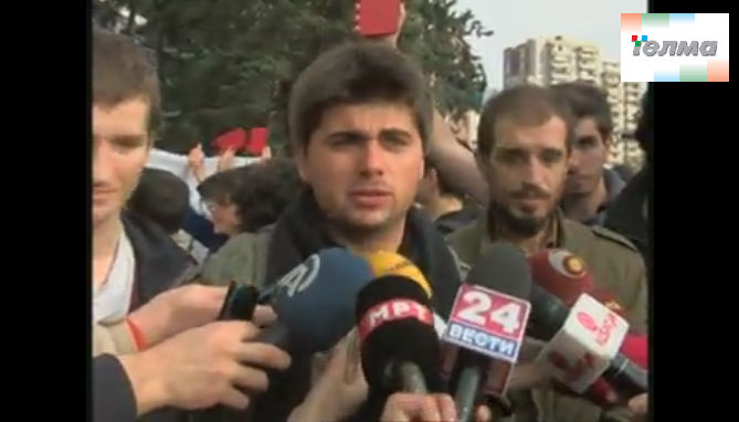 Изјави од учесниците на студентскиот протест. И тоа дури и емитувани на ТВ Телма за разлика од другите телевизии. Фото: СПФМ, (скриншот со вметнато лого)