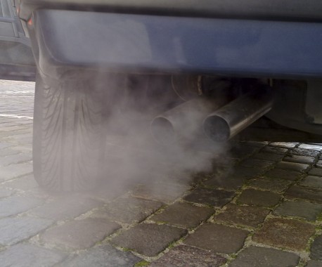Издувни гасови. Фото: Рубен де Ријцке преку Википедија (CC BY-SA 3.0).